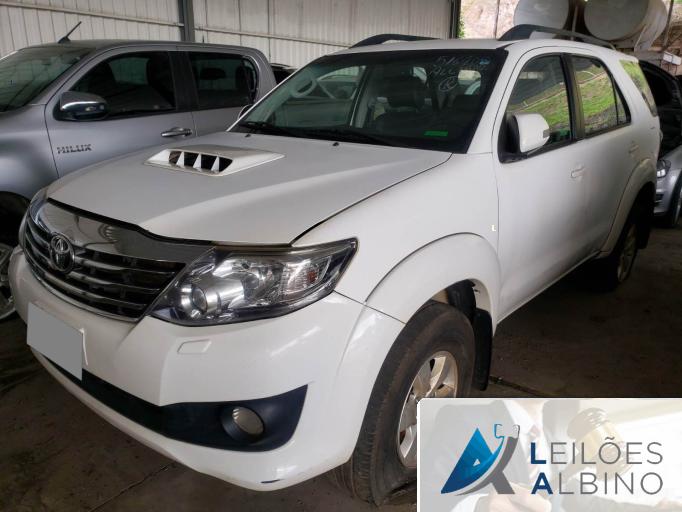 TOYOTA HILUX SW4 14/14