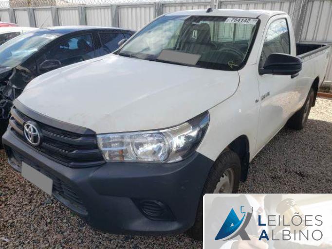 TOYOTA HILUX CS 18/18