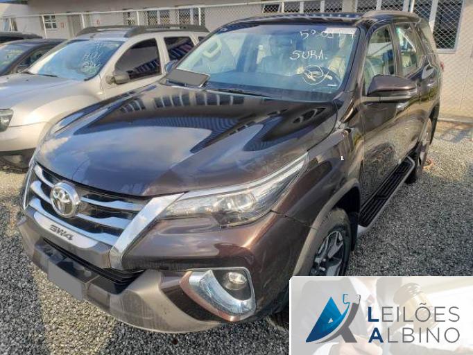 TOYOTA HILUX SW4 19/20