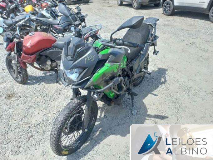 KAWASAKI VERSYS-X 18/18