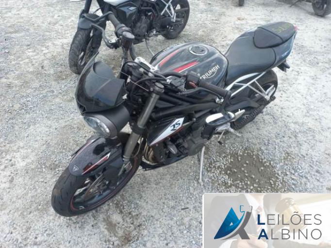 TRIUMPH STREET TRIPLE 17/18