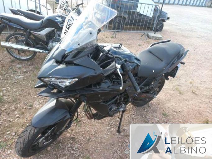 KAWASAKI VERSYS 23/23