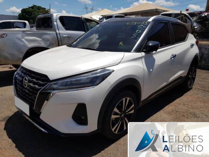 NISSAN KICKS 21/22