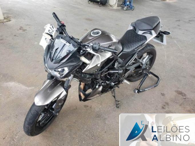 KAWASAKI Z300 18/18